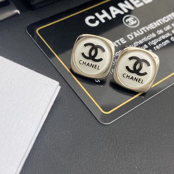 Ch**el earrings